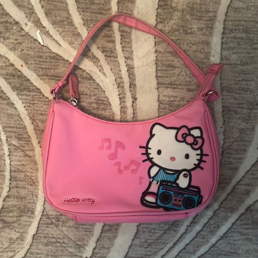 hello kitty purse